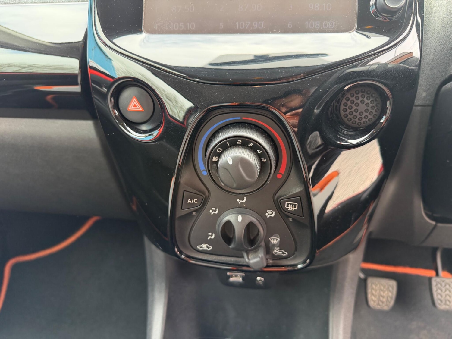 Used Toyota AYGO for sale - 78136382: Photo 20