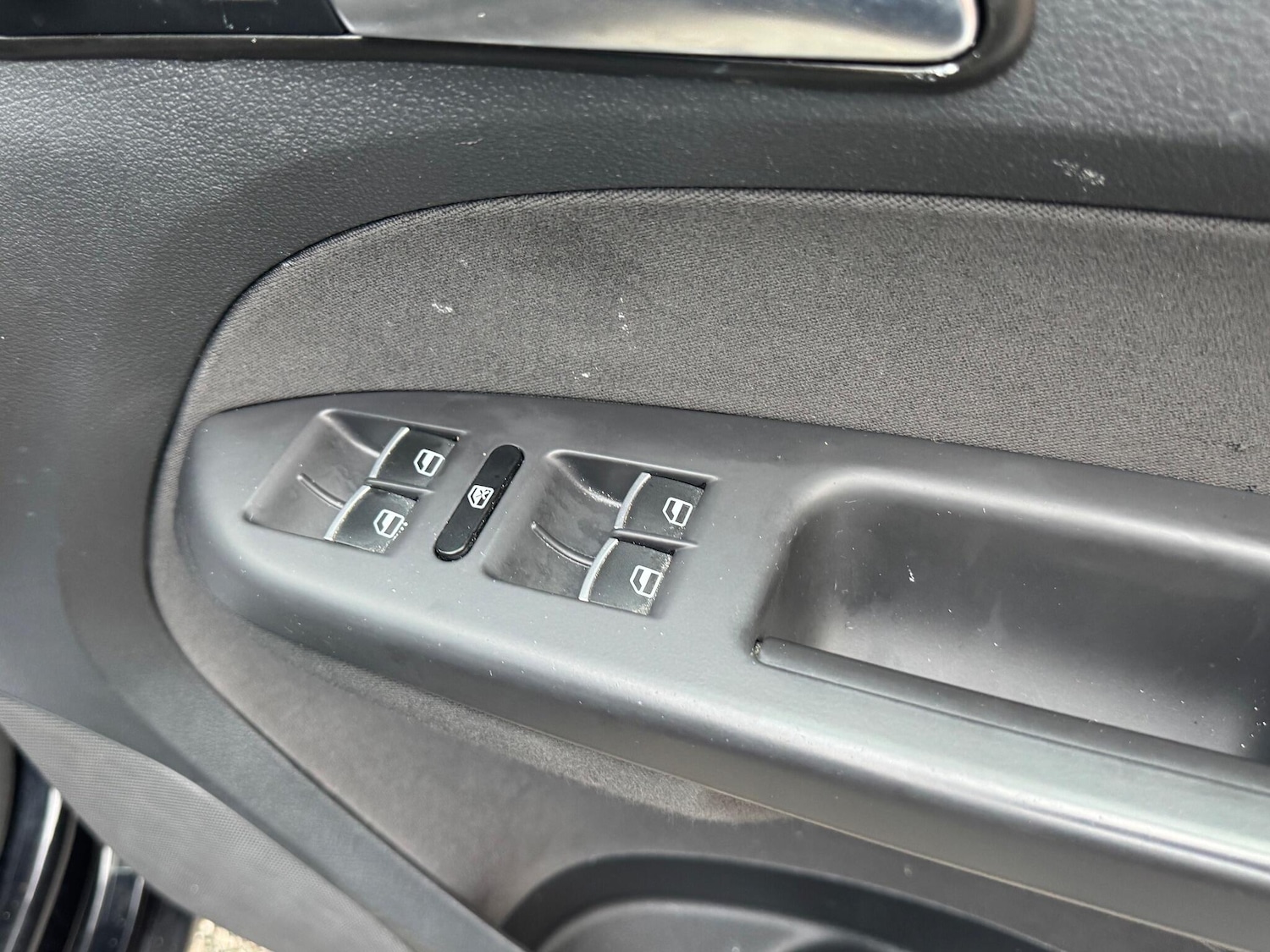 Used Volkswagen Touran 2012 for sale - 76913344: Photo 14