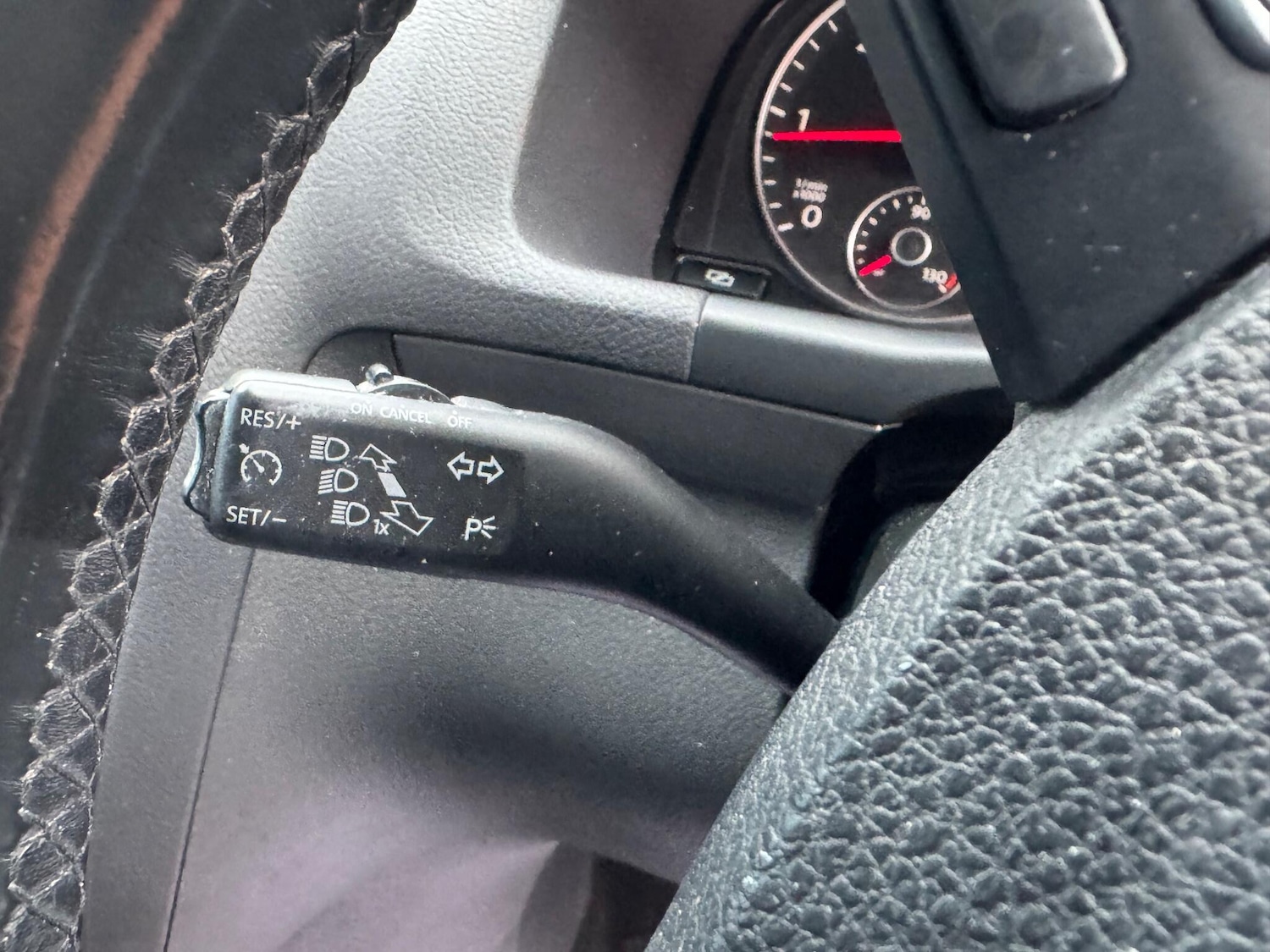 Used Volkswagen Touran 2012 for sale - 76913344: Photo 17