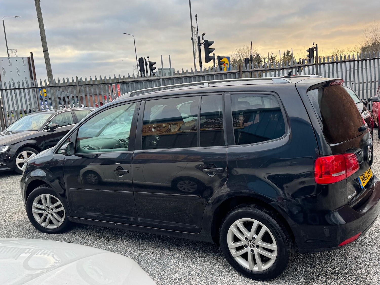 Used Volkswagen Touran 2012 for sale - 76913344: Photo 37