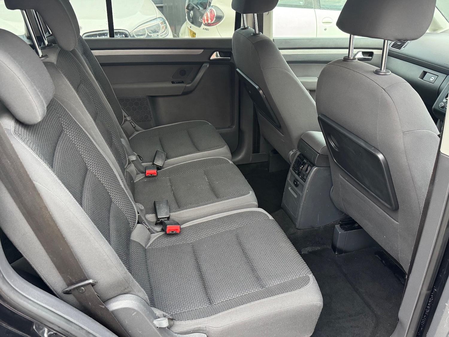 Used Volkswagen Touran 2012 for sale - 76913344: Photo 8