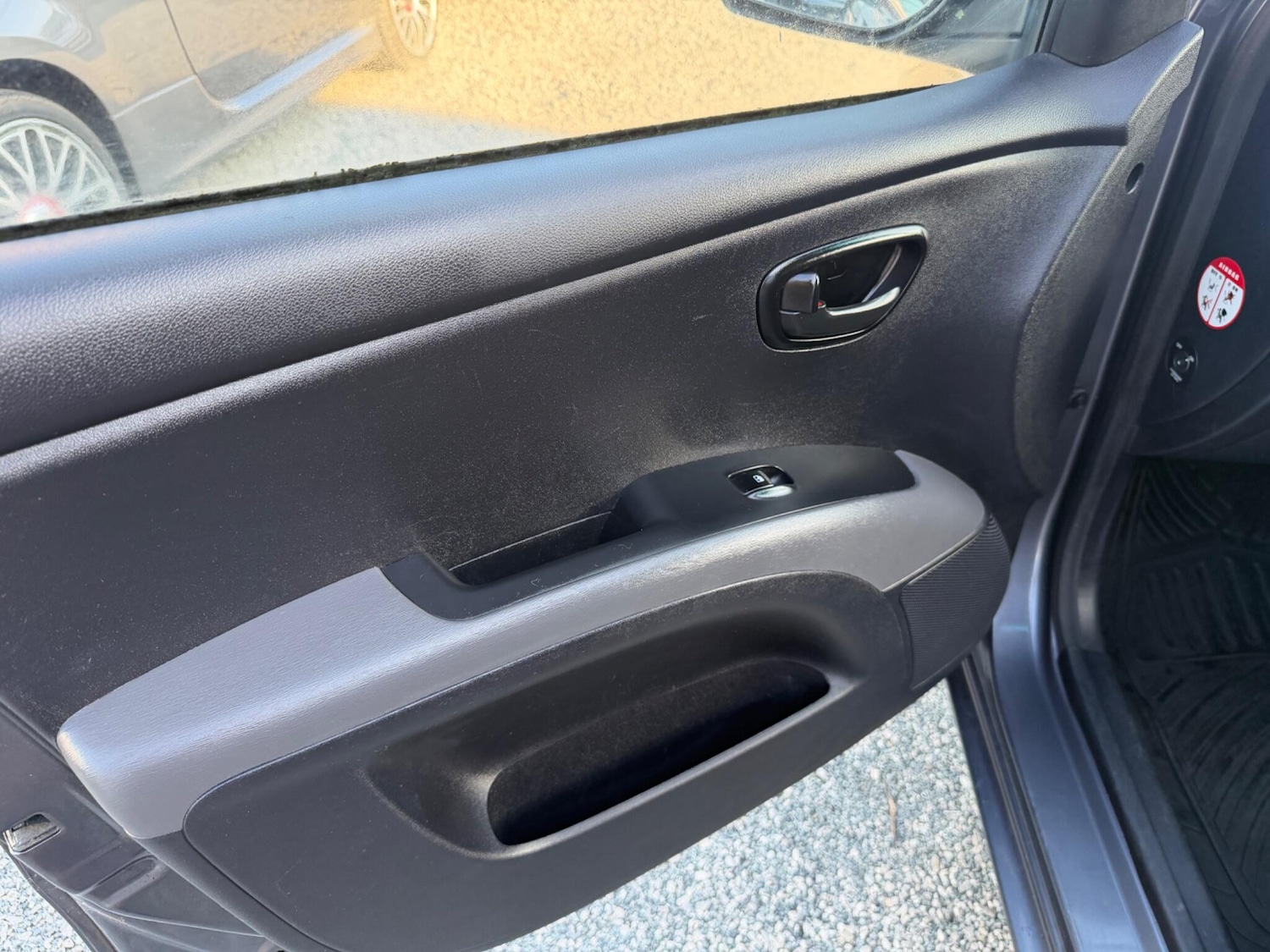 Used Hyundai i10 for sale - 77768536: Photo 30