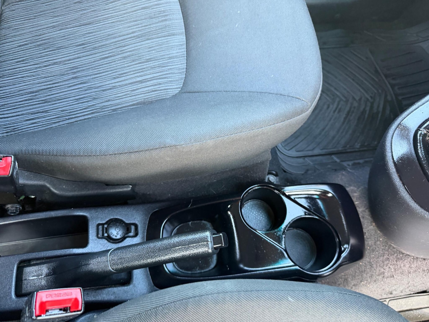 Used Hyundai i10 for sale - 77768536: Photo 37