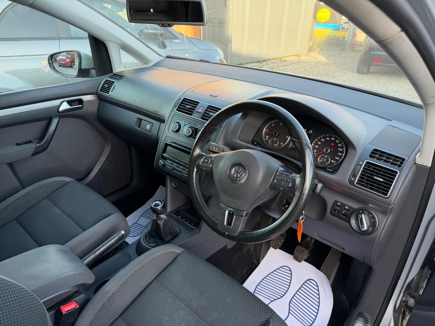 Used Volkswagen Touran 2011 for sale - 78185041: Photo 23