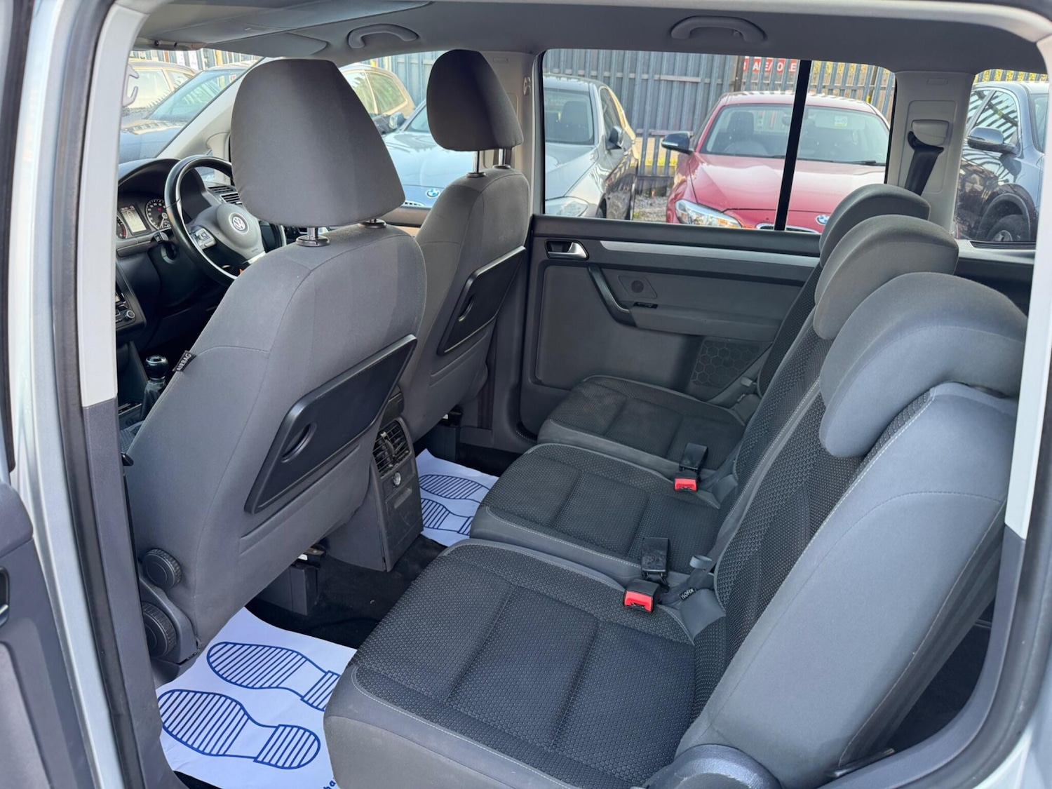 Used Volkswagen Touran 2011 for sale - 78185041: Photo 28