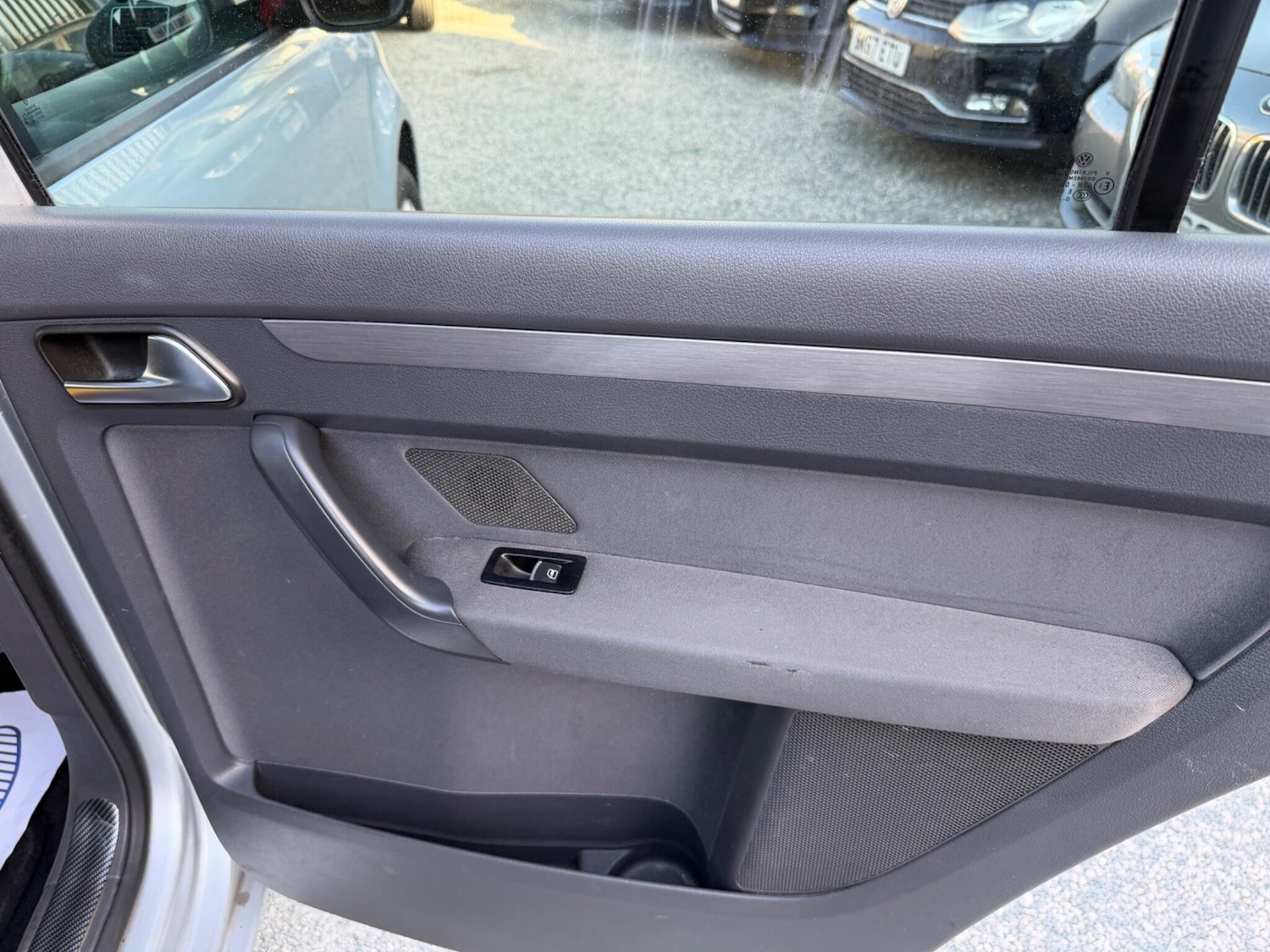 Used Volkswagen Touran 2011 for sale - 78185041: Photo 34