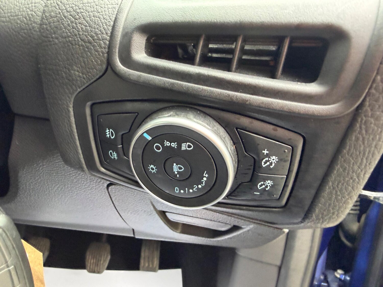 Used Ford Focus 2015 for sale - 77908928: Photo 24