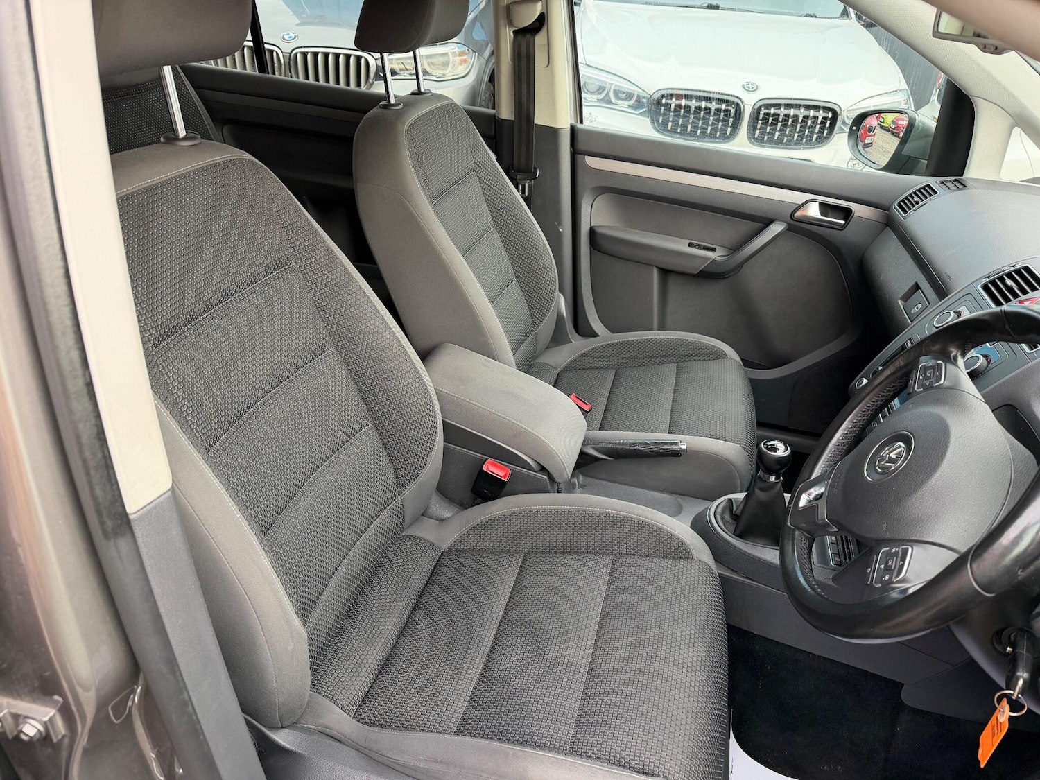 Used Volkswagen Touran 2011 for sale - 76866326: Photo 17