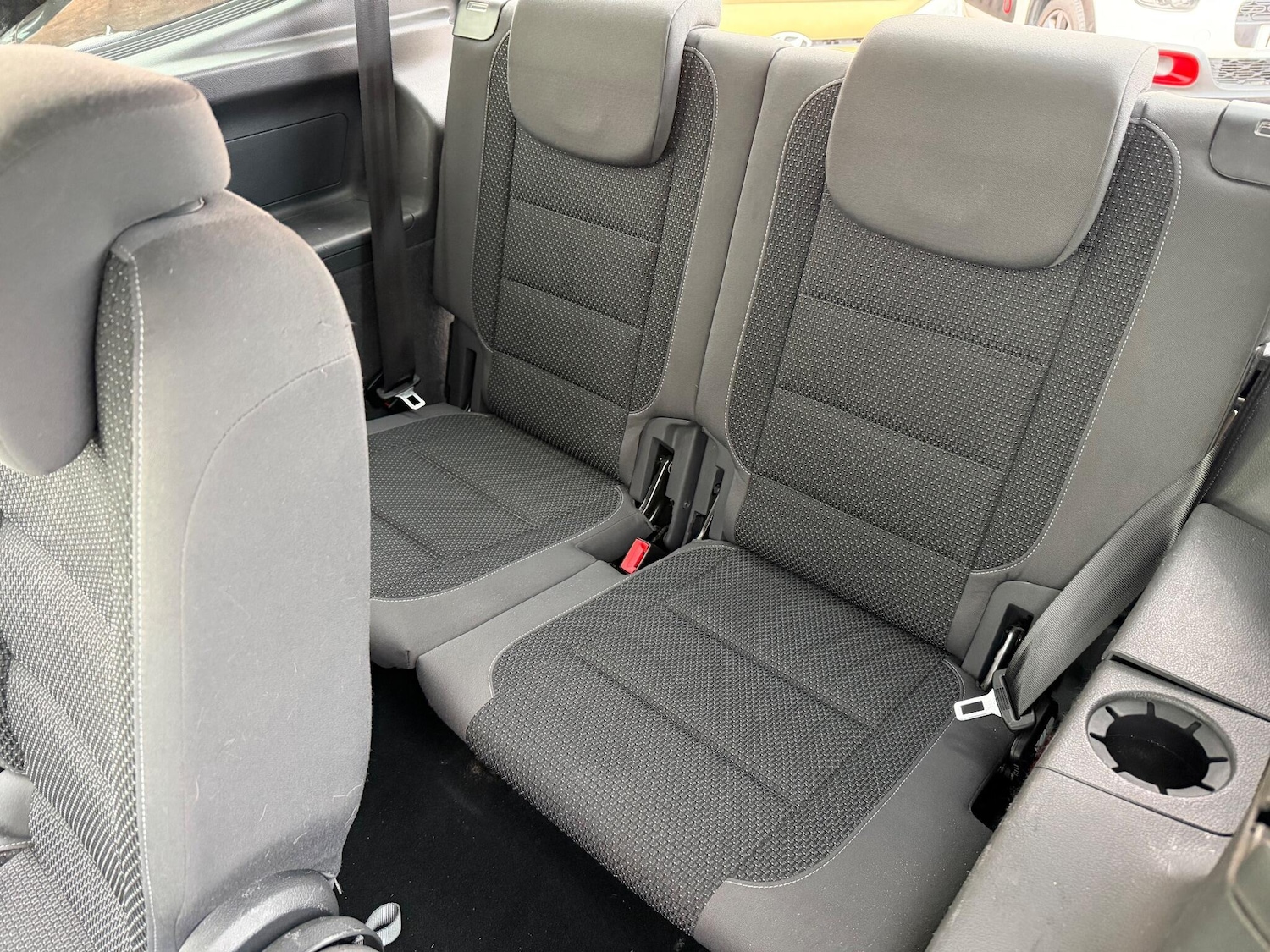 Used Volkswagen Touran 2011 for sale - 76866326: Photo 24