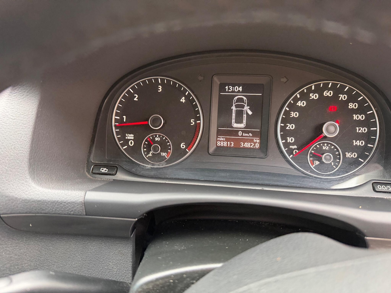 Used Volkswagen Touran 2011 for sale - 76866326: Photo 36