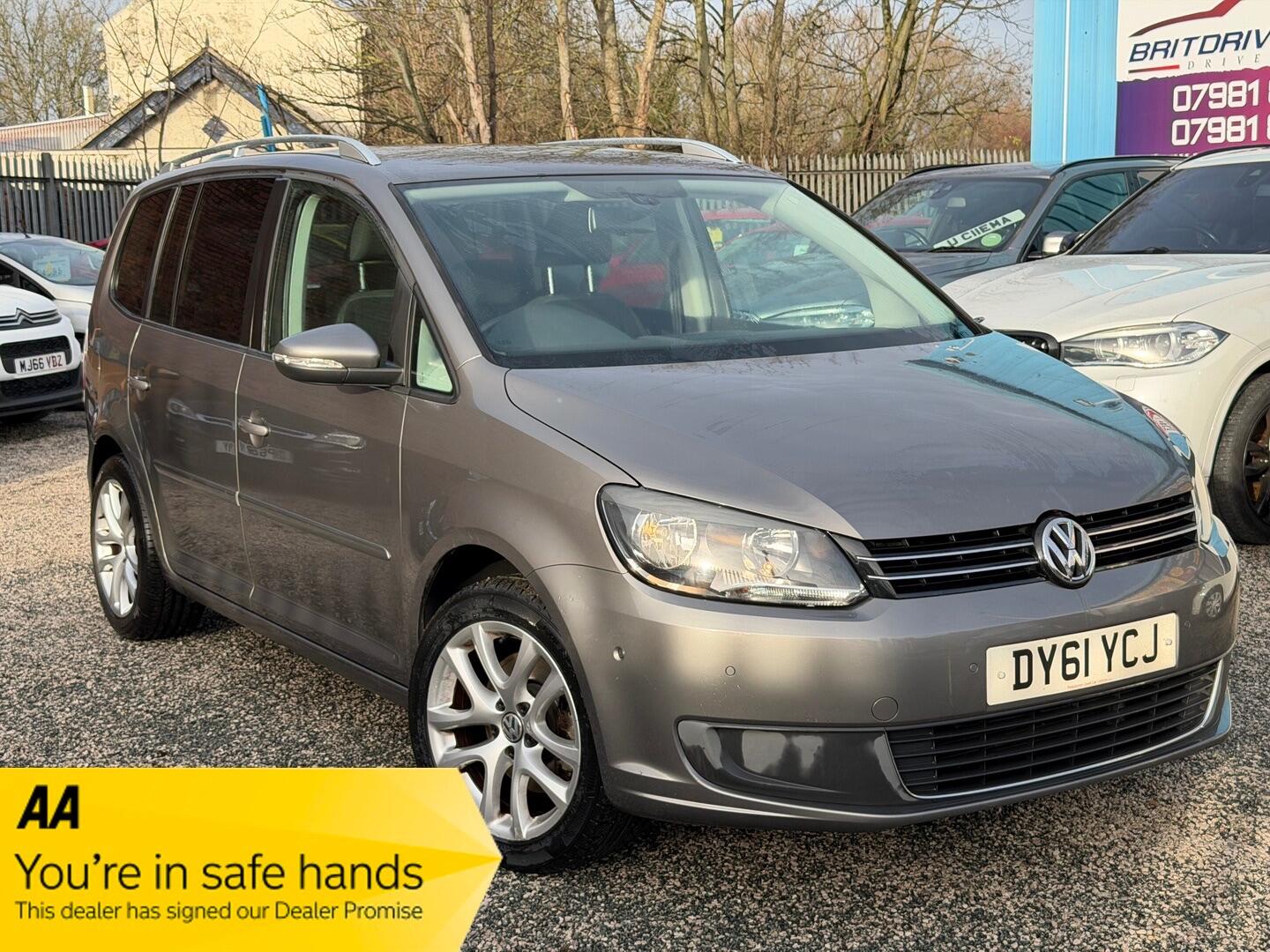Used Volkswagen Touran 2011 for sale - 76866326: Photo 5