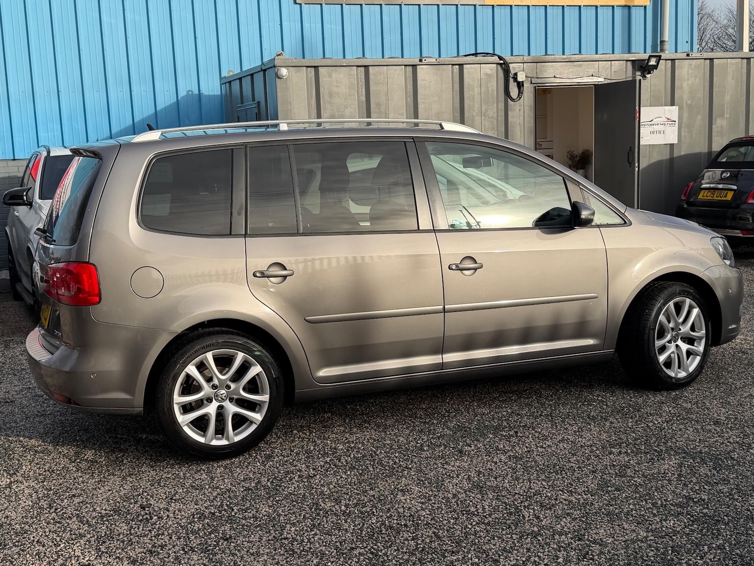Used Volkswagen Touran 2011 for sale - 76866326: Photo 9