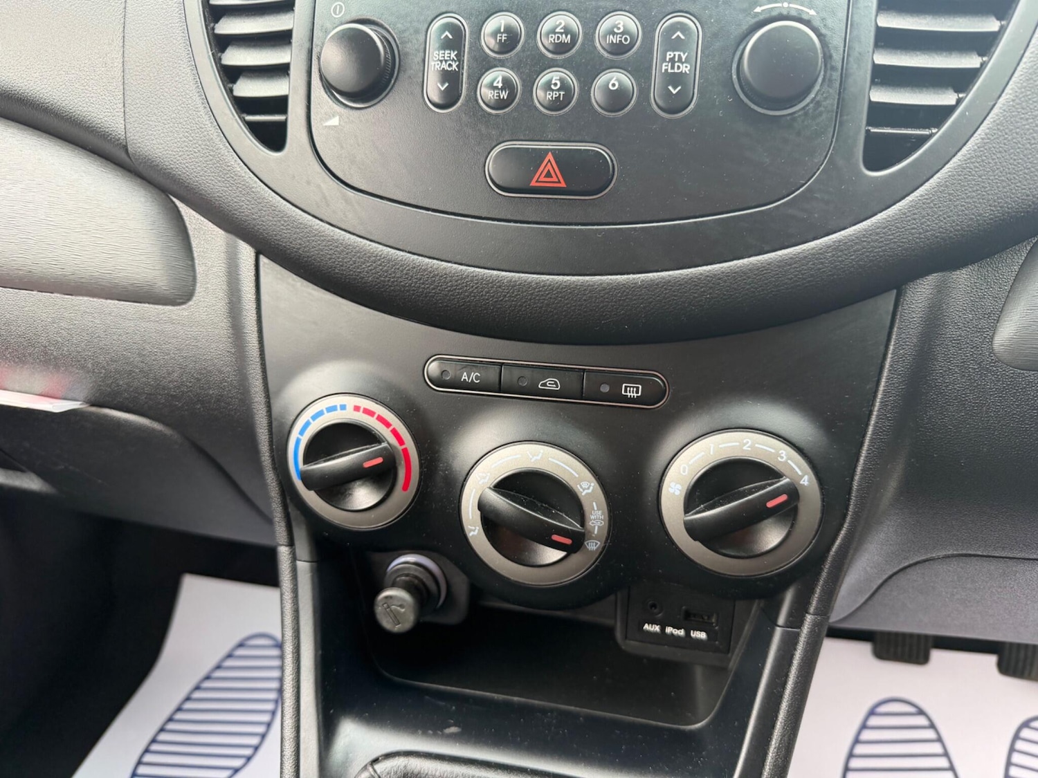 Used Hyundai i10 for sale - 78127662: Photo 22