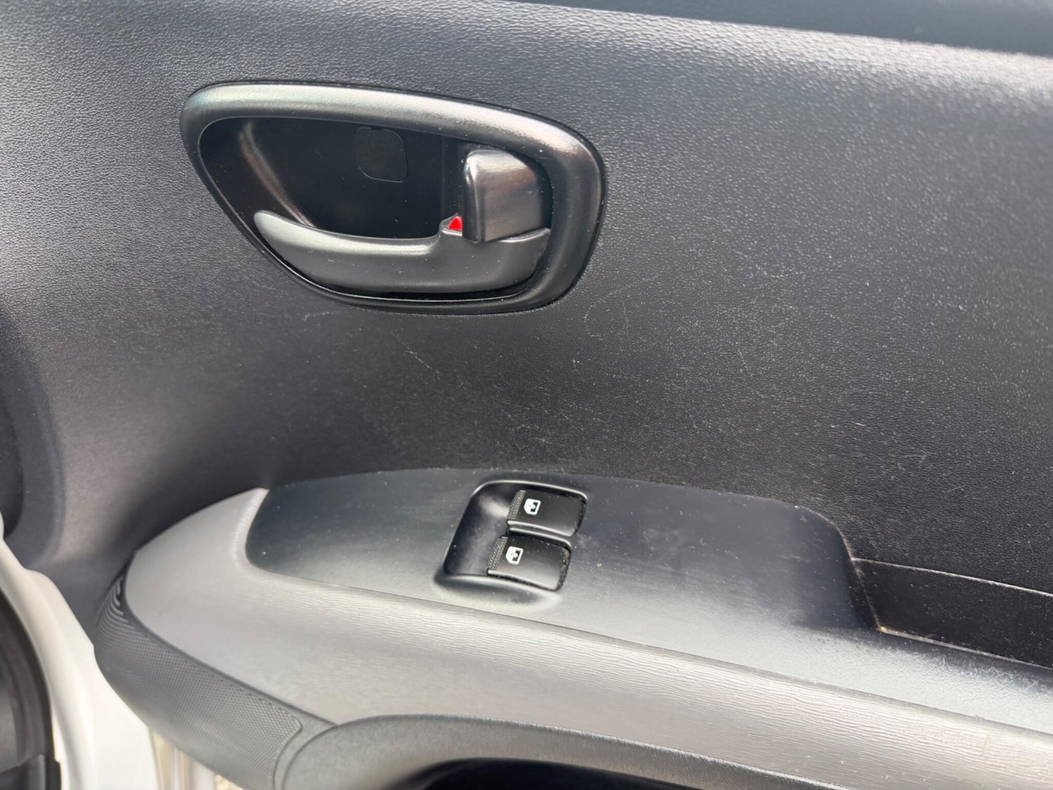 Used Hyundai i10 for sale - 78127662: Photo 28