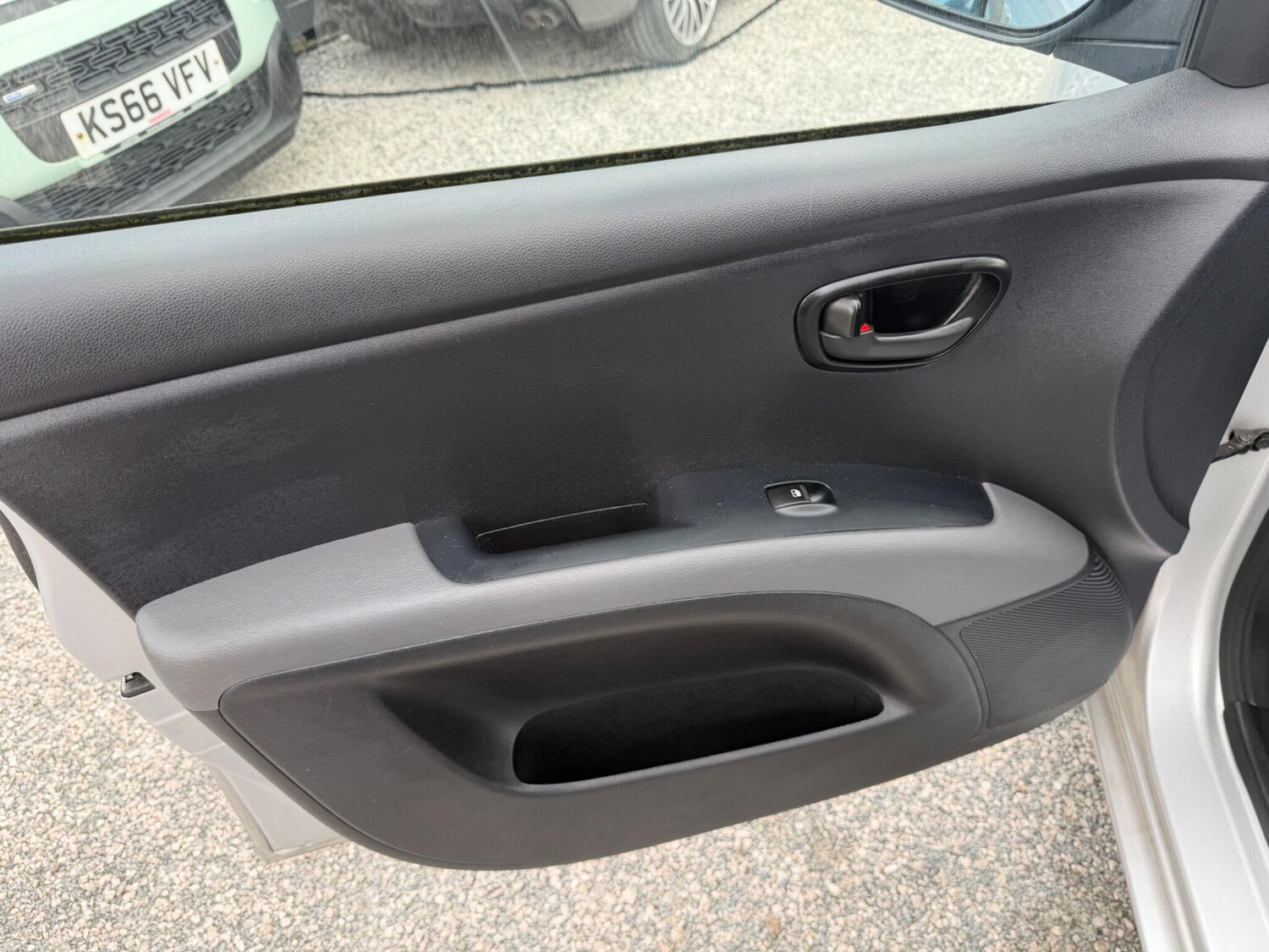 Used Hyundai i10 for sale - 78127662: Photo 30