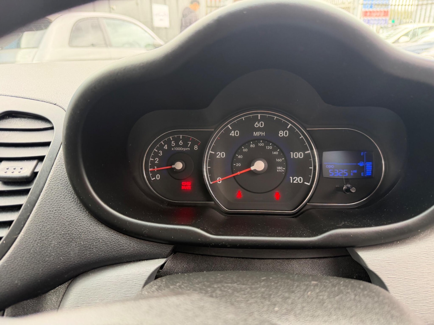 Used Hyundai i10 for sale - 78127662: Photo 32