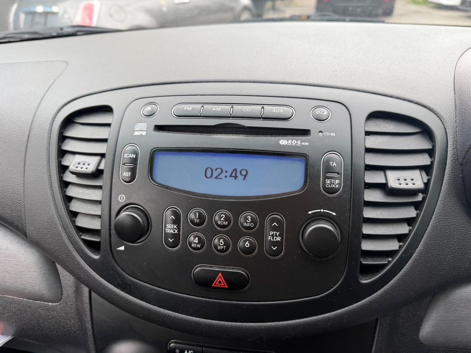 Used Hyundai i10 for sale - 78127662: Photo 42