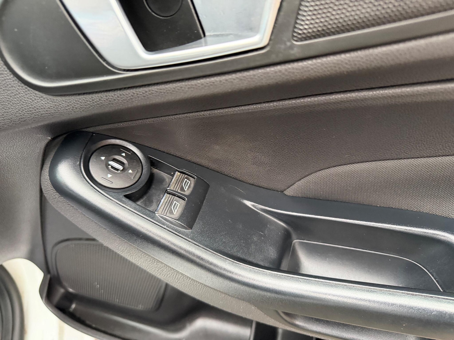 Used Ford Fiesta 2014 for sale - 77306317: Photo 25