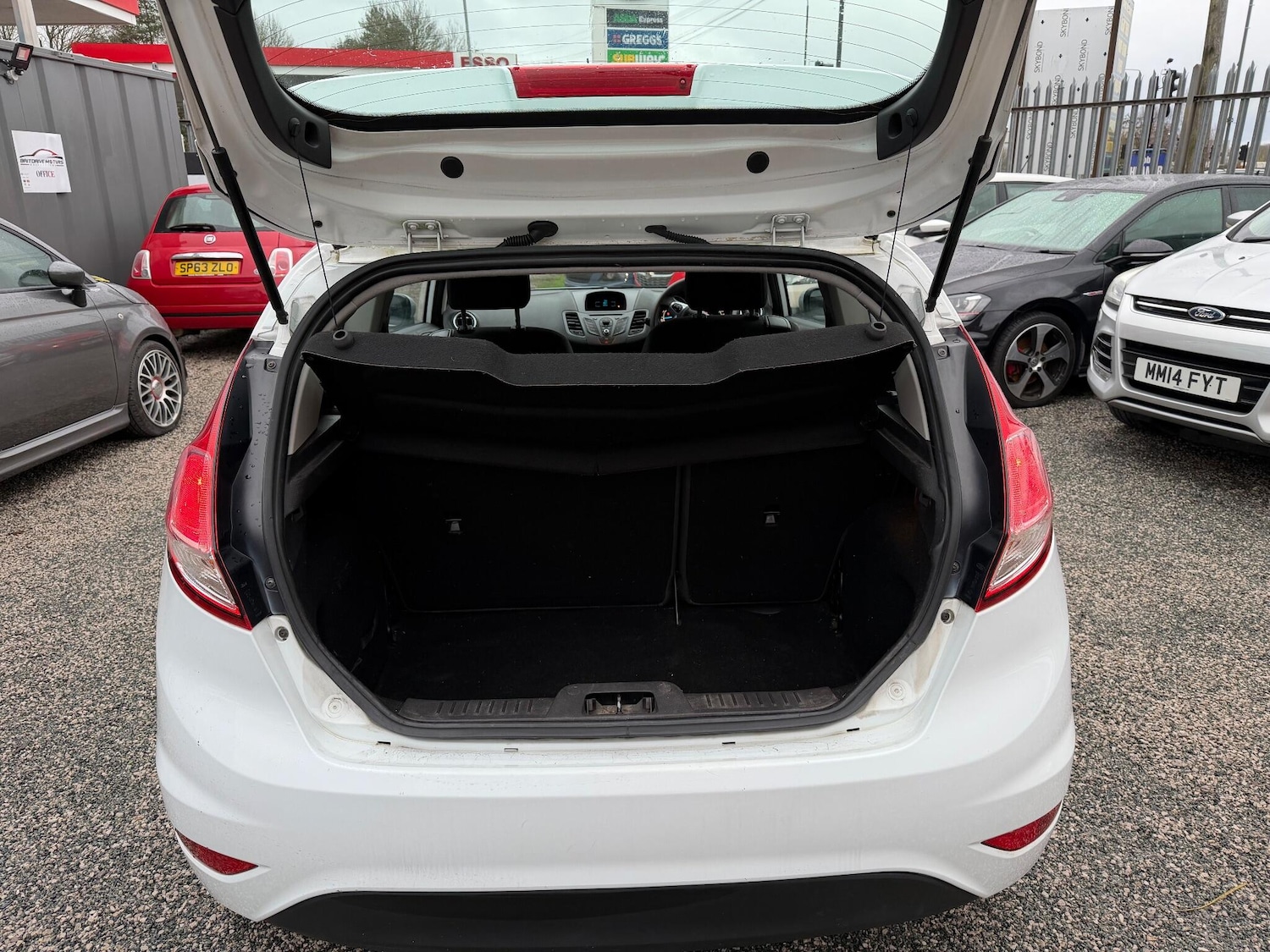 Used Ford Fiesta 2014 for sale - 77306317: Photo 32