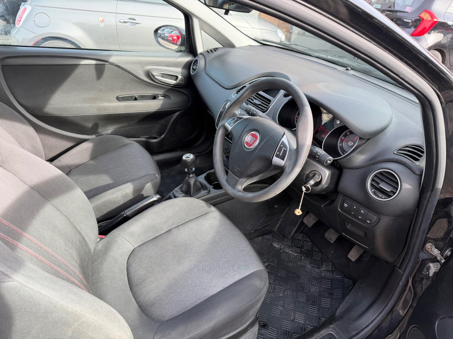 Used Fiat Punto 2013 for sale - 77585665: Photo 11