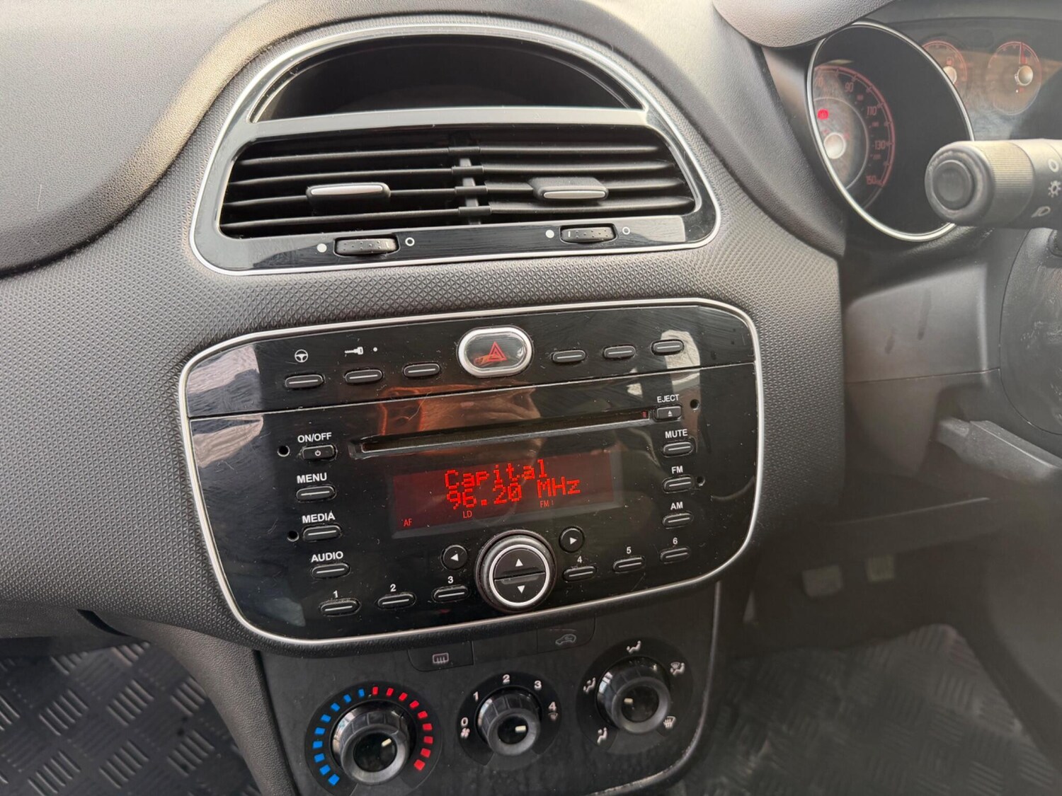 Used Fiat Punto 2013 for sale - 77585665: Photo 17