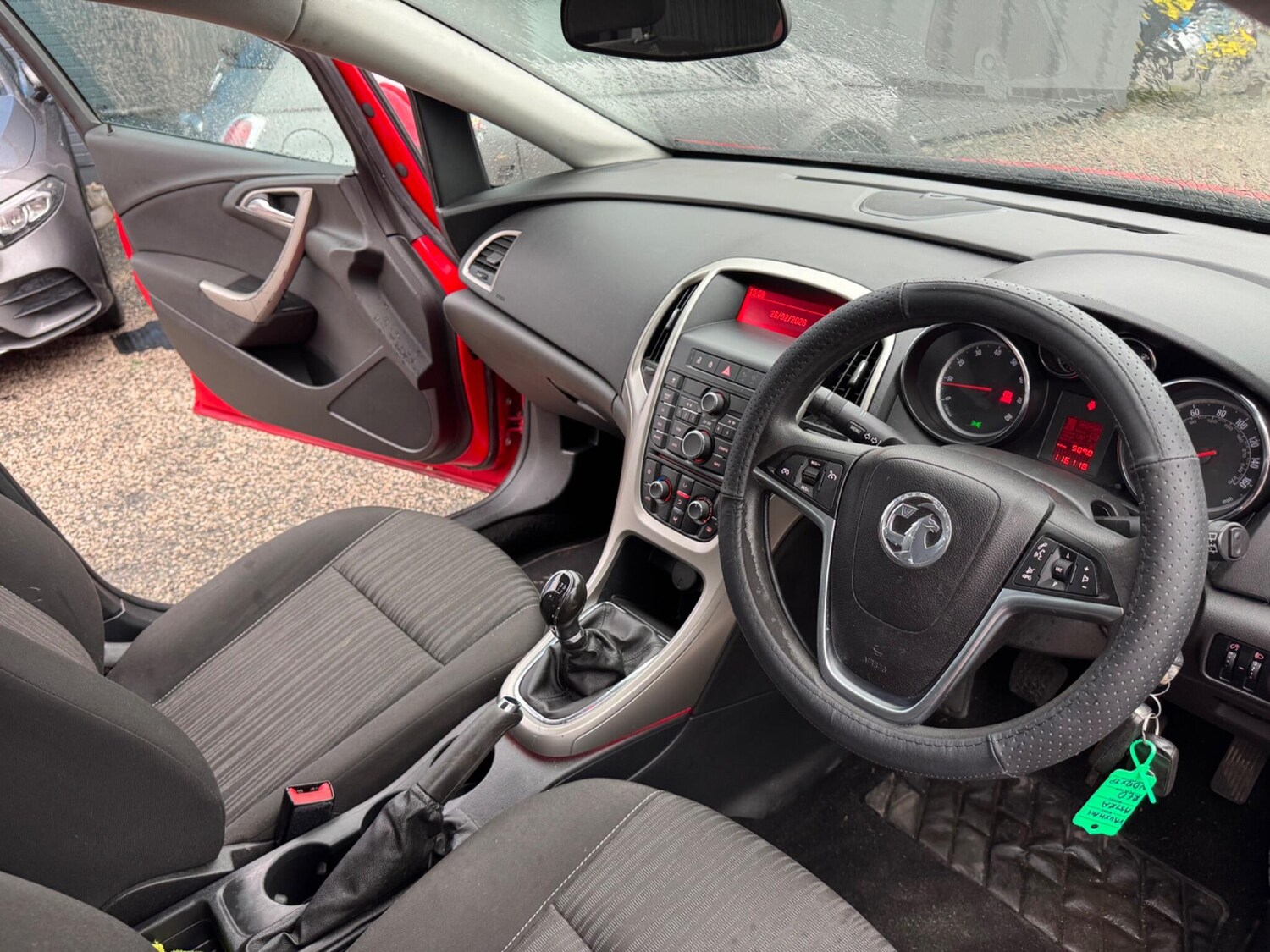 Used Vauxhall Astra for sale - 77683370: Photo 10