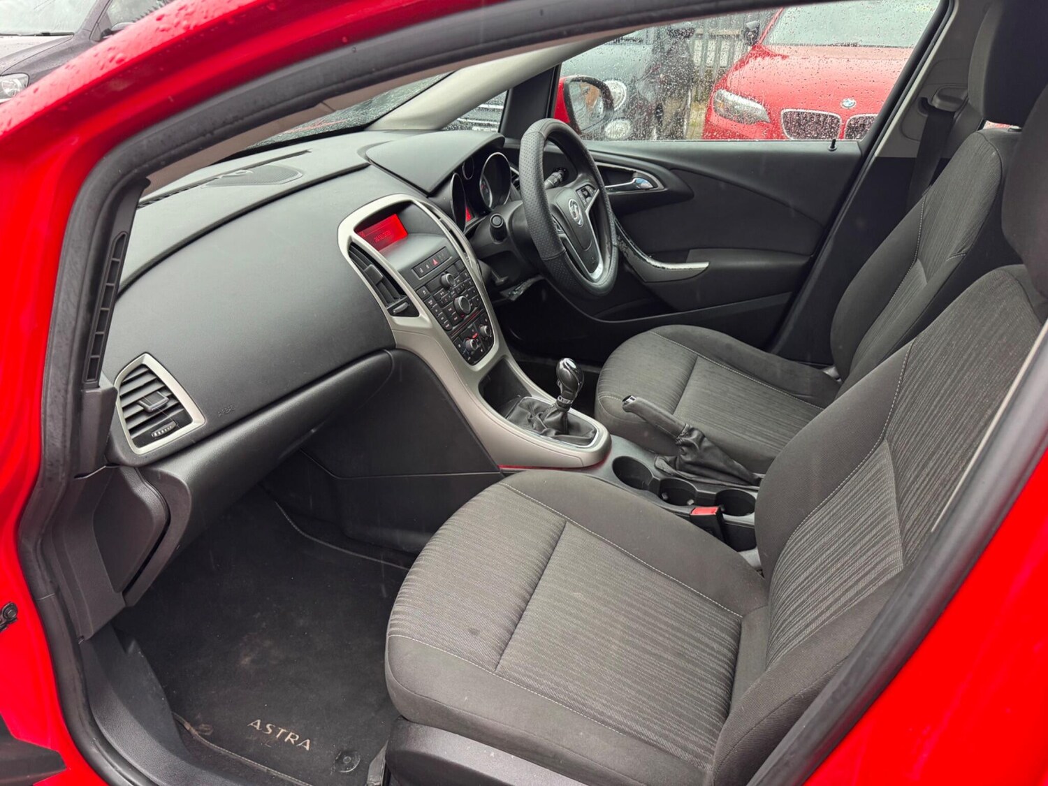 Used Vauxhall Astra for sale - 77683370: Photo 6