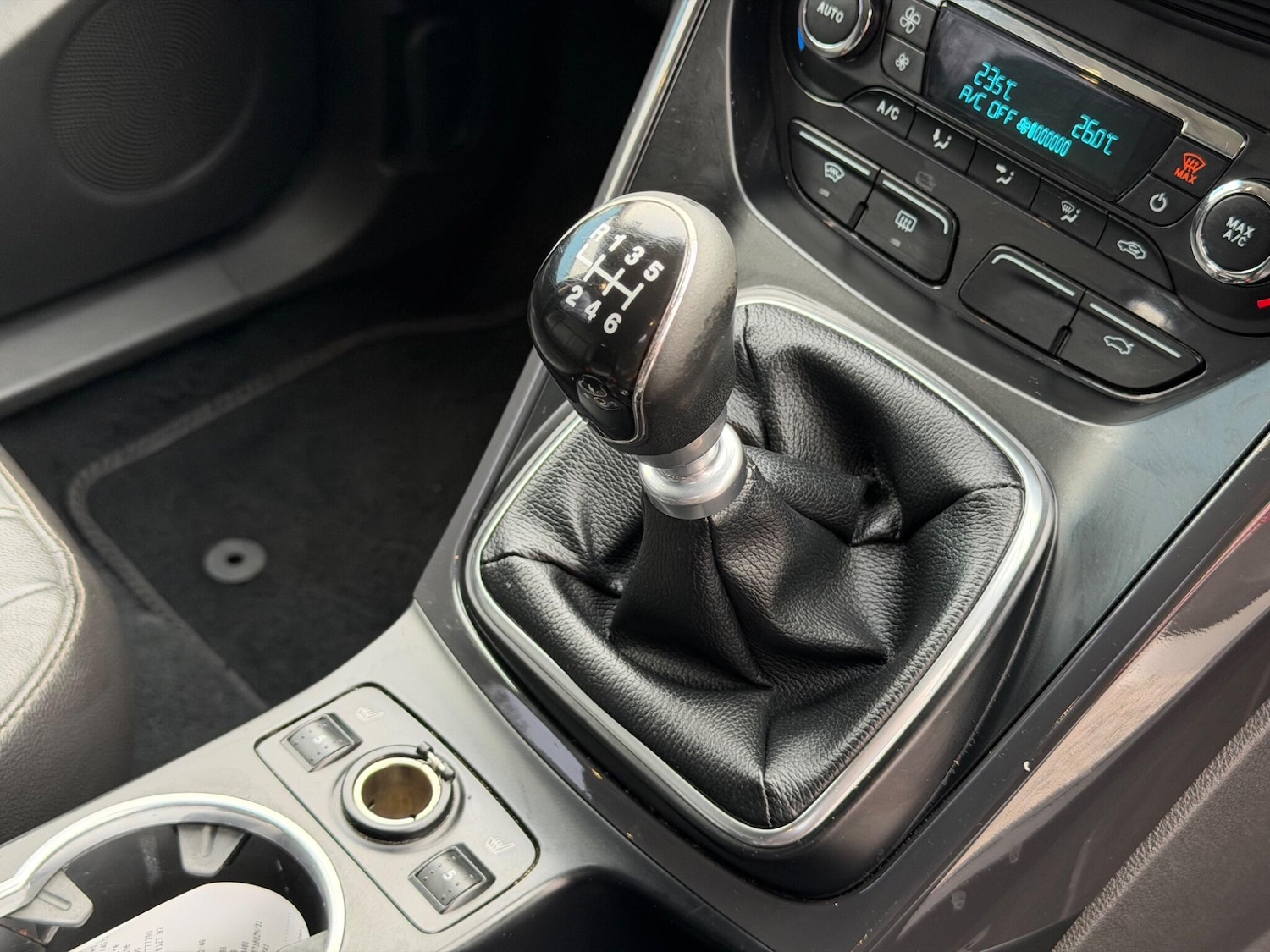 Used Ford Kuga 2014 for sale - 77808421: Photo 15