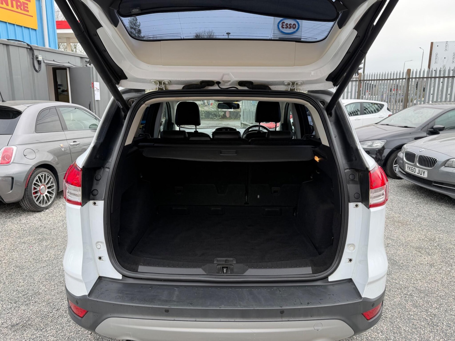 Used Ford Kuga 2014 for sale - 77808421: Photo 32