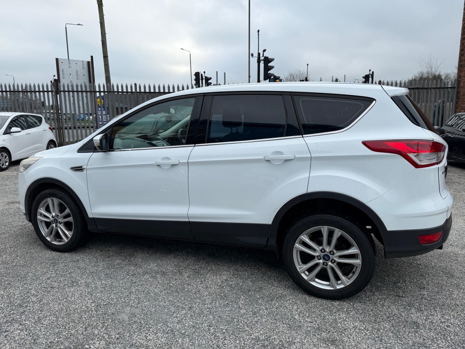 Used Ford Kuga 2014 for sale - 77808421: Photo 4