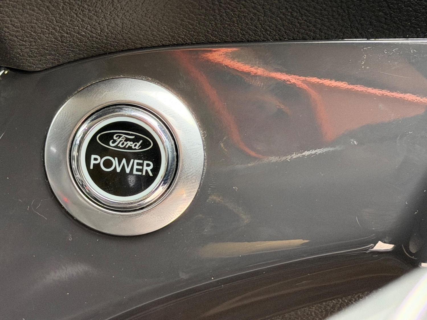 Used Ford Kuga 2014 for sale - 77808421: Photo 41