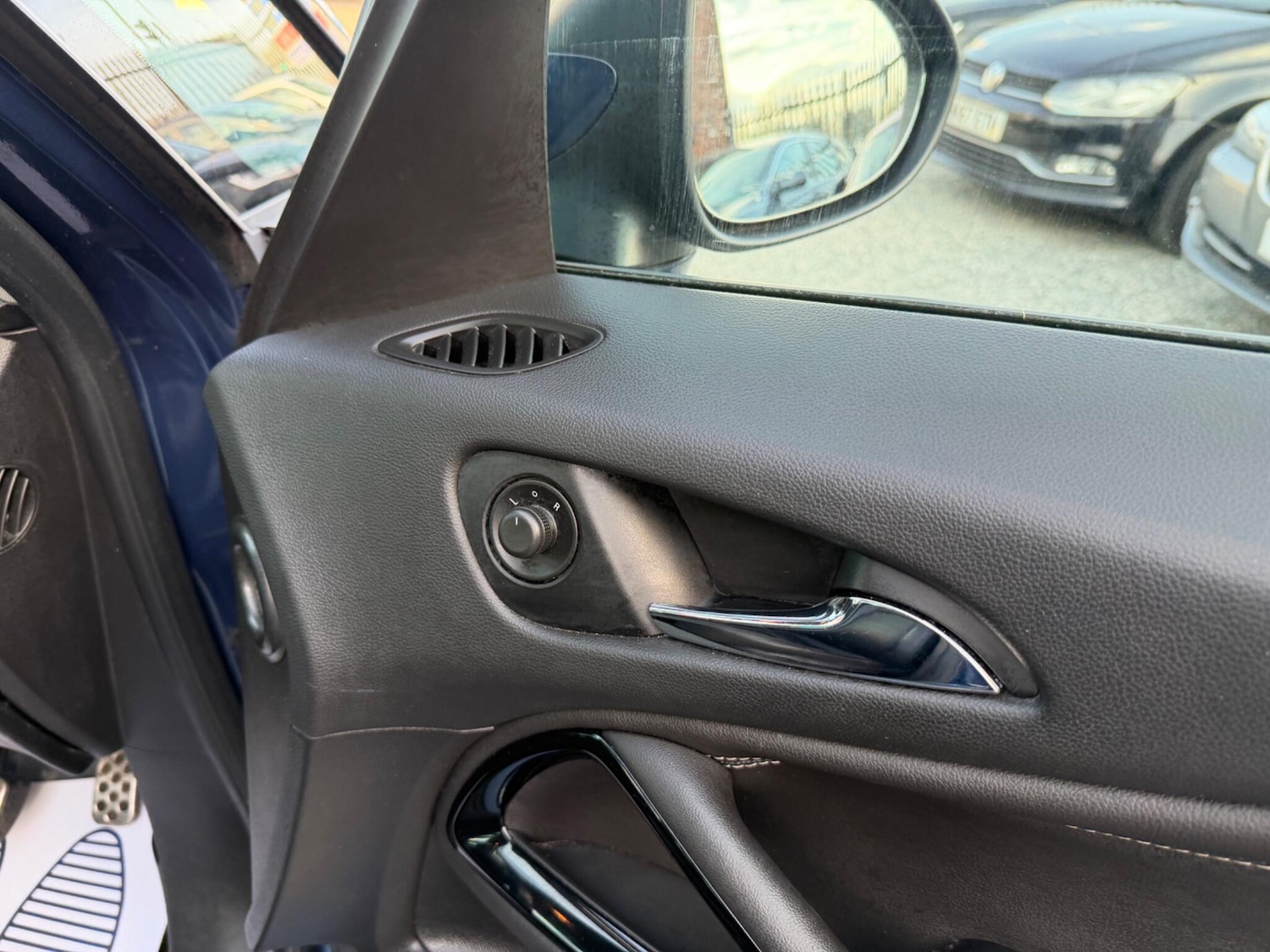 Used Vauxhall Zafira Tourer for sale - 78115225: Photo 40