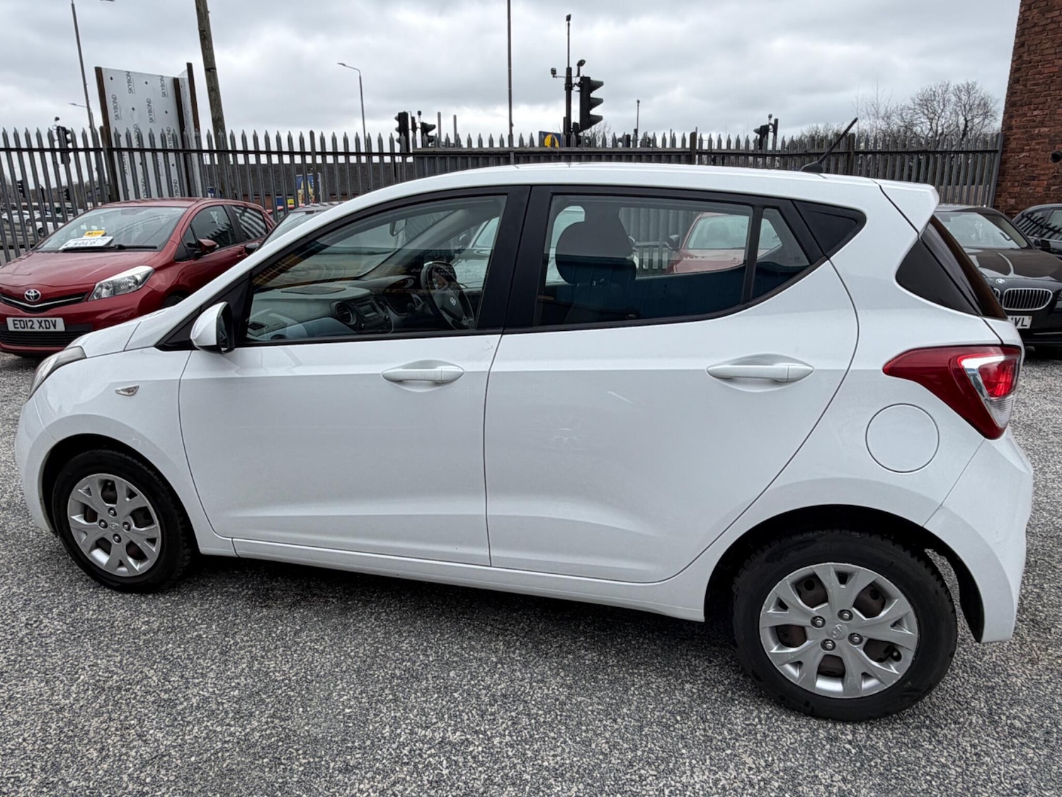 Used Hyundai i10 2016 for sale - 77794413: Photo 11