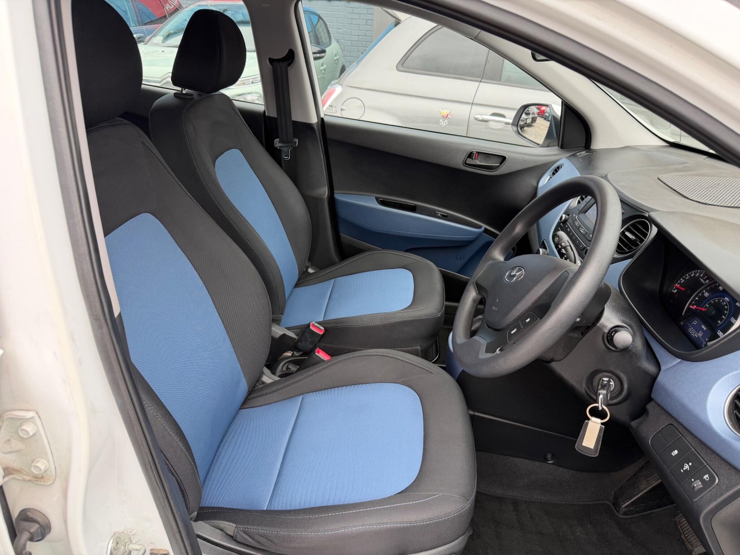 Used Hyundai i10 2016 for sale - 77794413: Photo 19