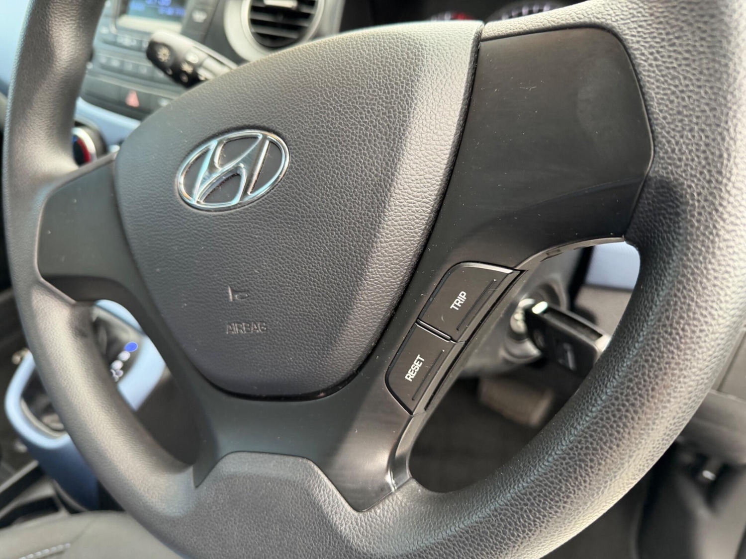 Used Hyundai i10 2016 for sale - 77794413: Photo 34