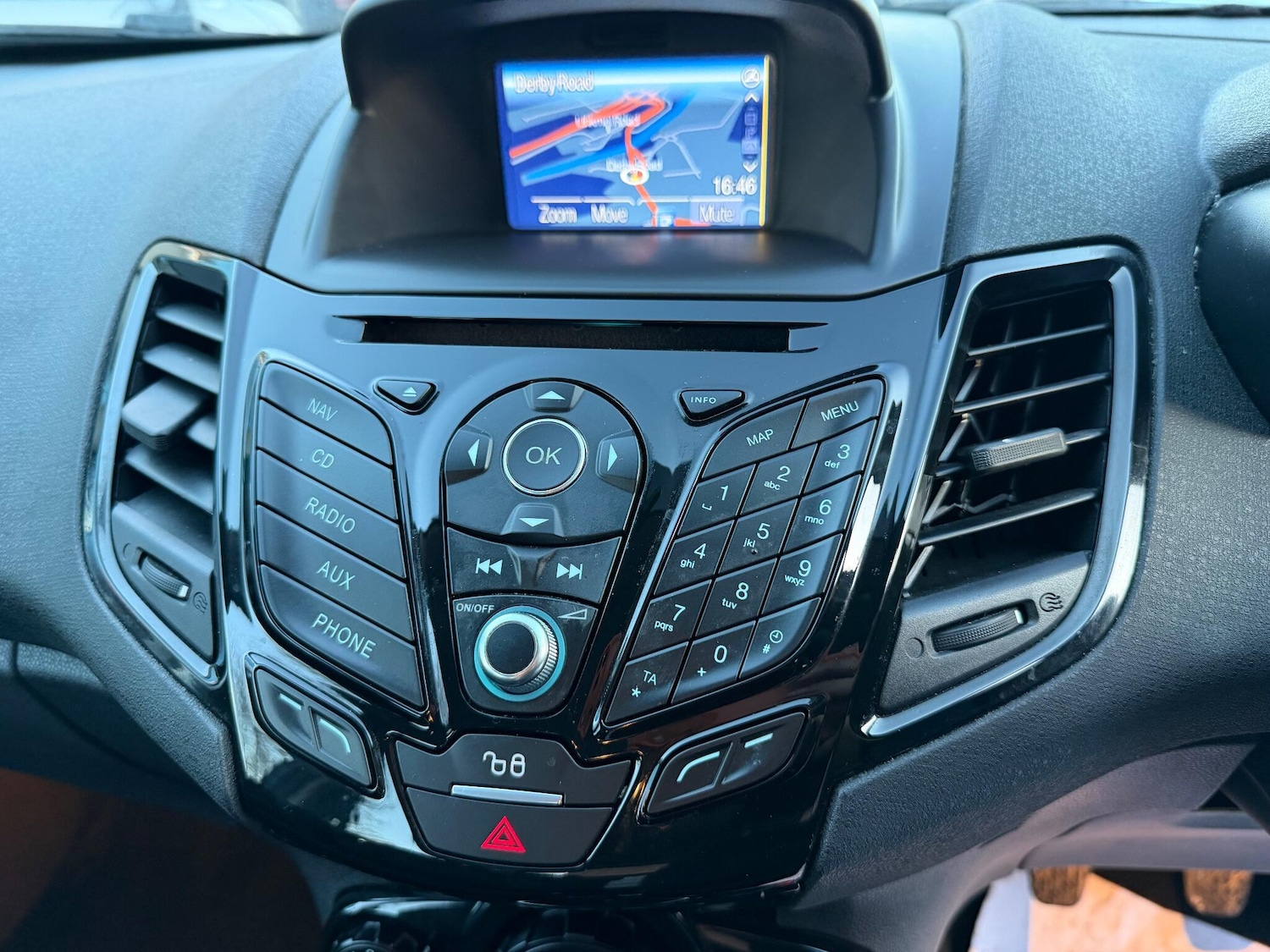 Used Ford Fiesta 2017 for sale - 77166672: Photo 22