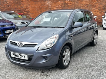 Used Hyundai i20 2011 for sale - 79093559: Photo