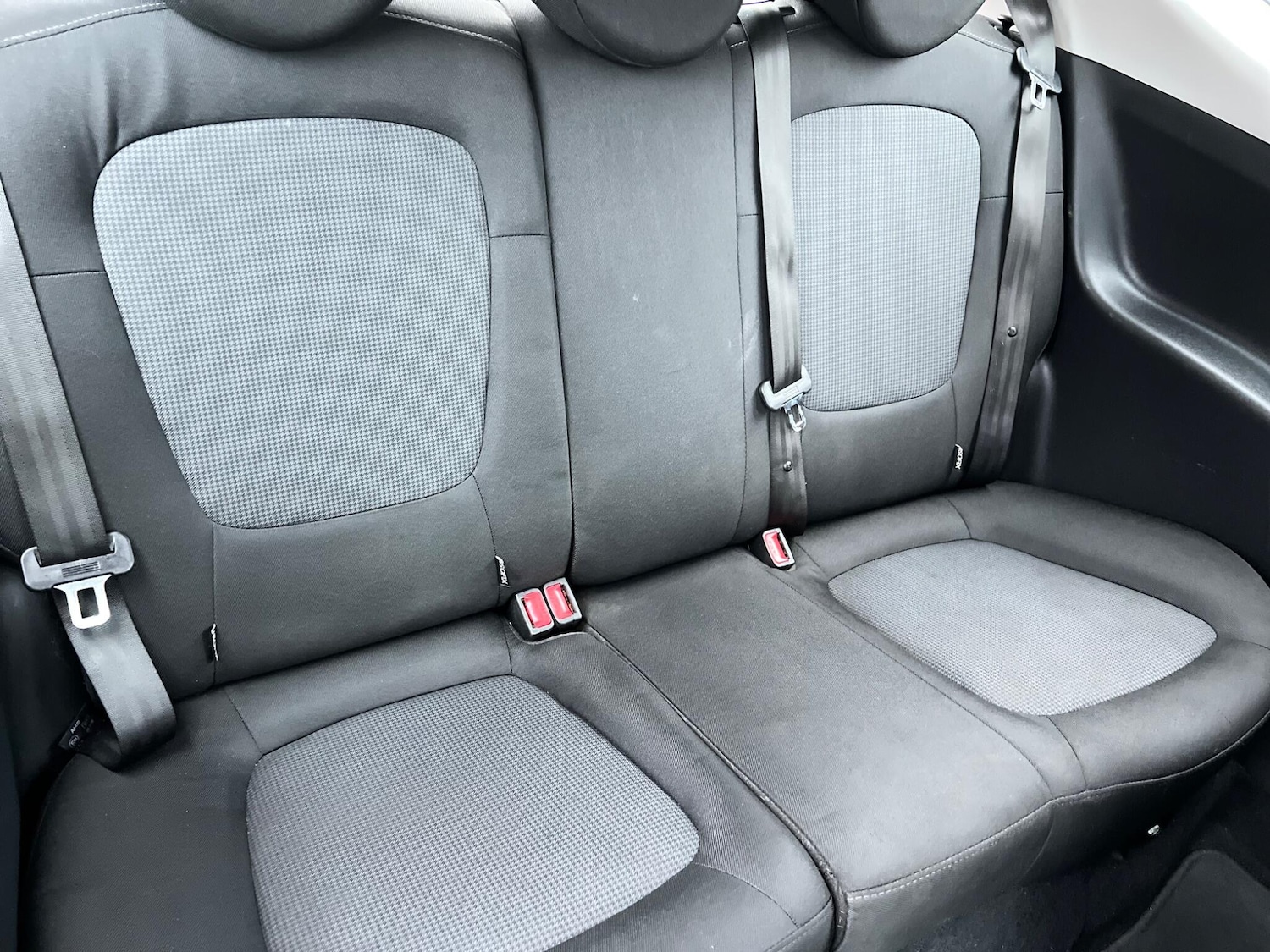 Used Hyundai i20 2013 for sale - 76849642: Photo 17