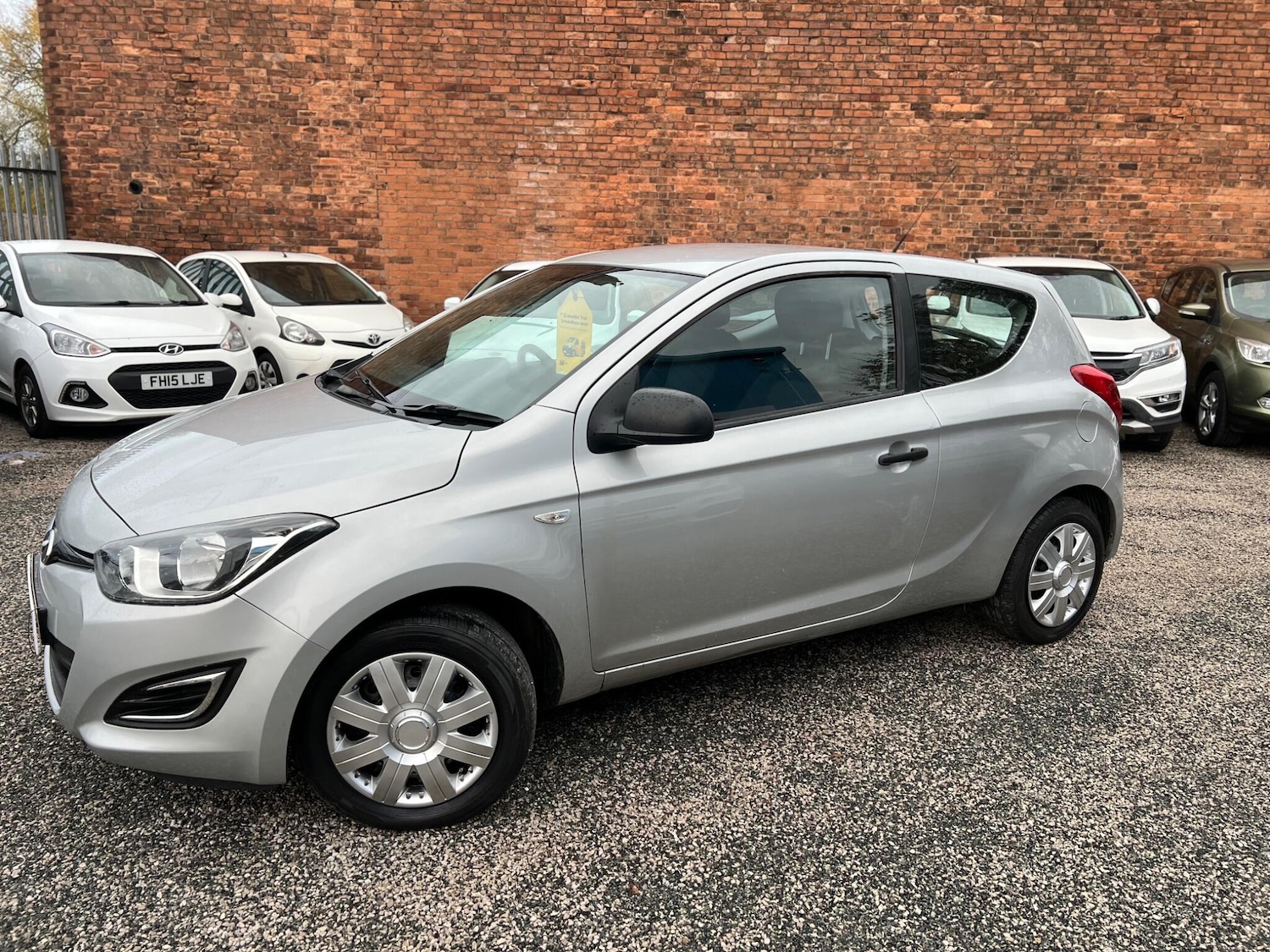 Used Hyundai i20 2013 for sale - 76849642: Photo 6
