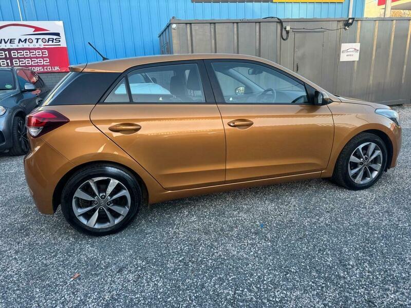 Used Hyundai i20 2015 for sale - 76786384: Photo 16