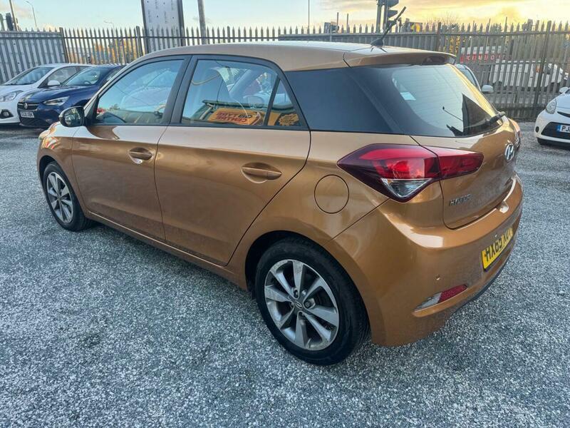 Used Hyundai i20 2015 for sale - 76786384: Photo 4