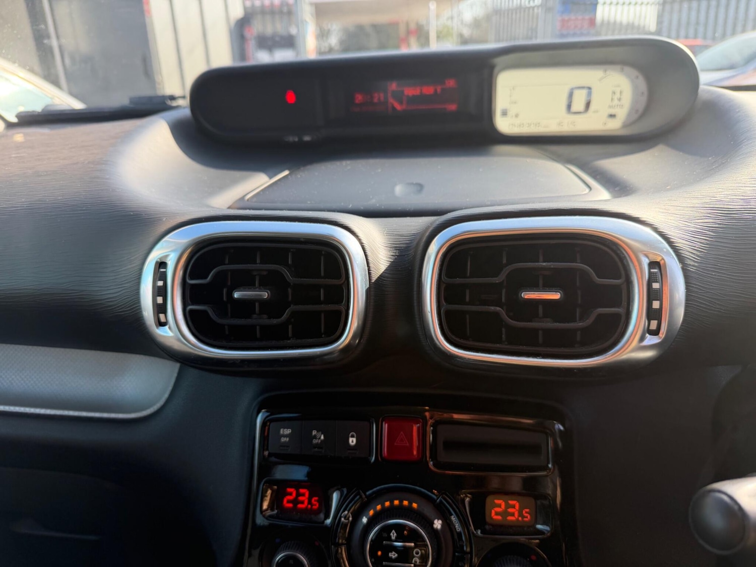 Used Citroen C3 Picasso 2013 for sale - 77753169: Photo 30