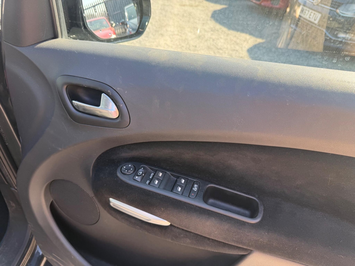 Used Citroen C3 Picasso 2013 for sale - 77753169: Photo 32