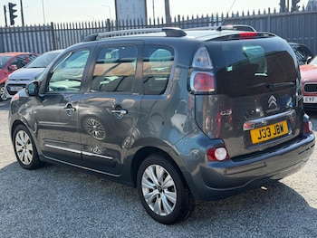 Used Citroen C3 Picasso 2013 for sale - 77753169: Photo
