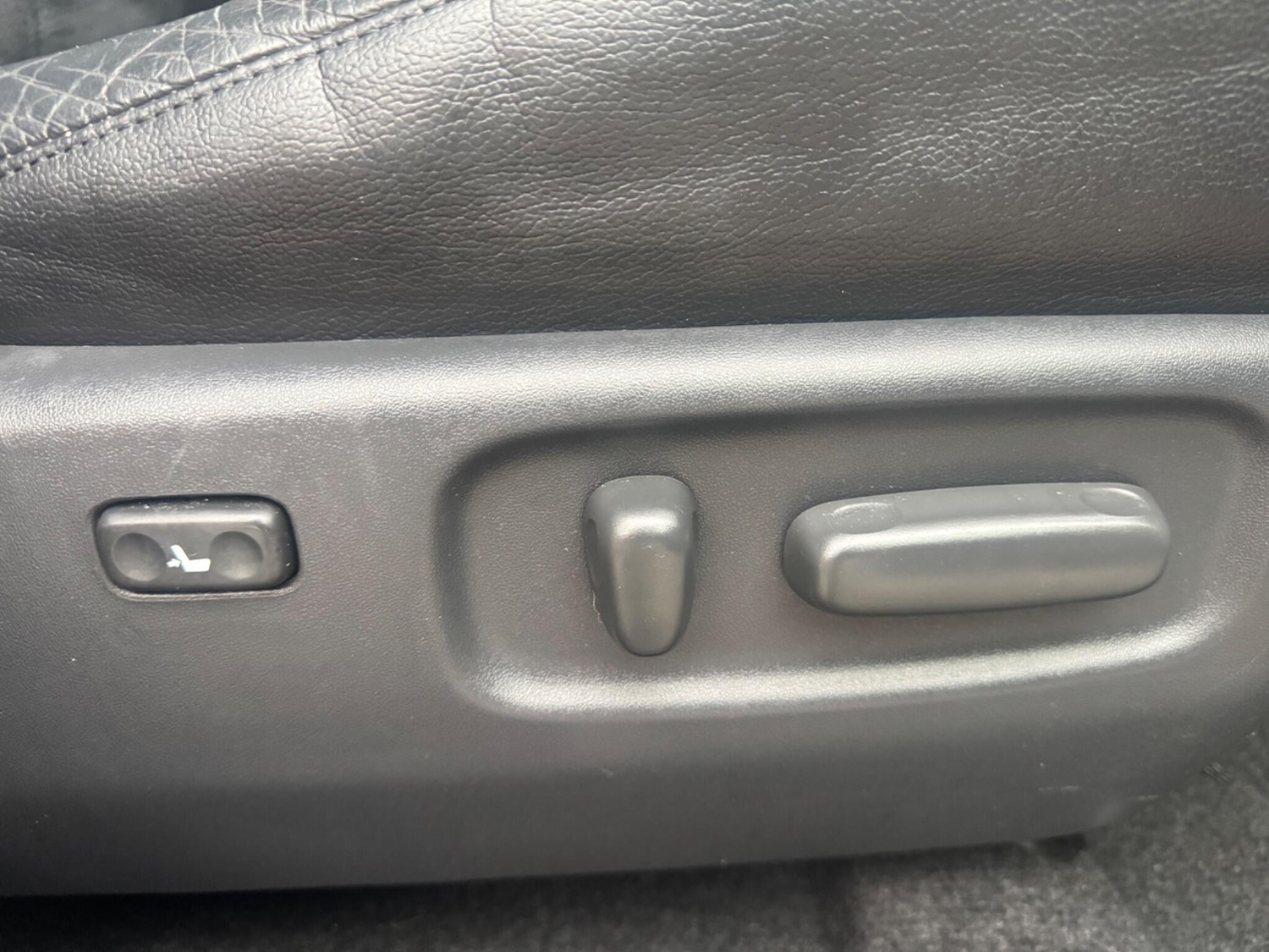 Used Toyota RAV4 2011 for sale - 76786641: Photo 32