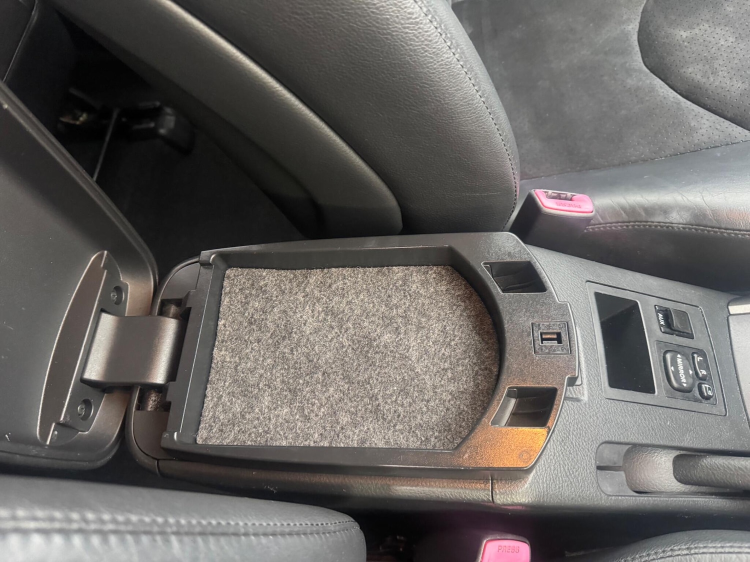 Used Toyota RAV4 2011 for sale - 76786641: Photo 40