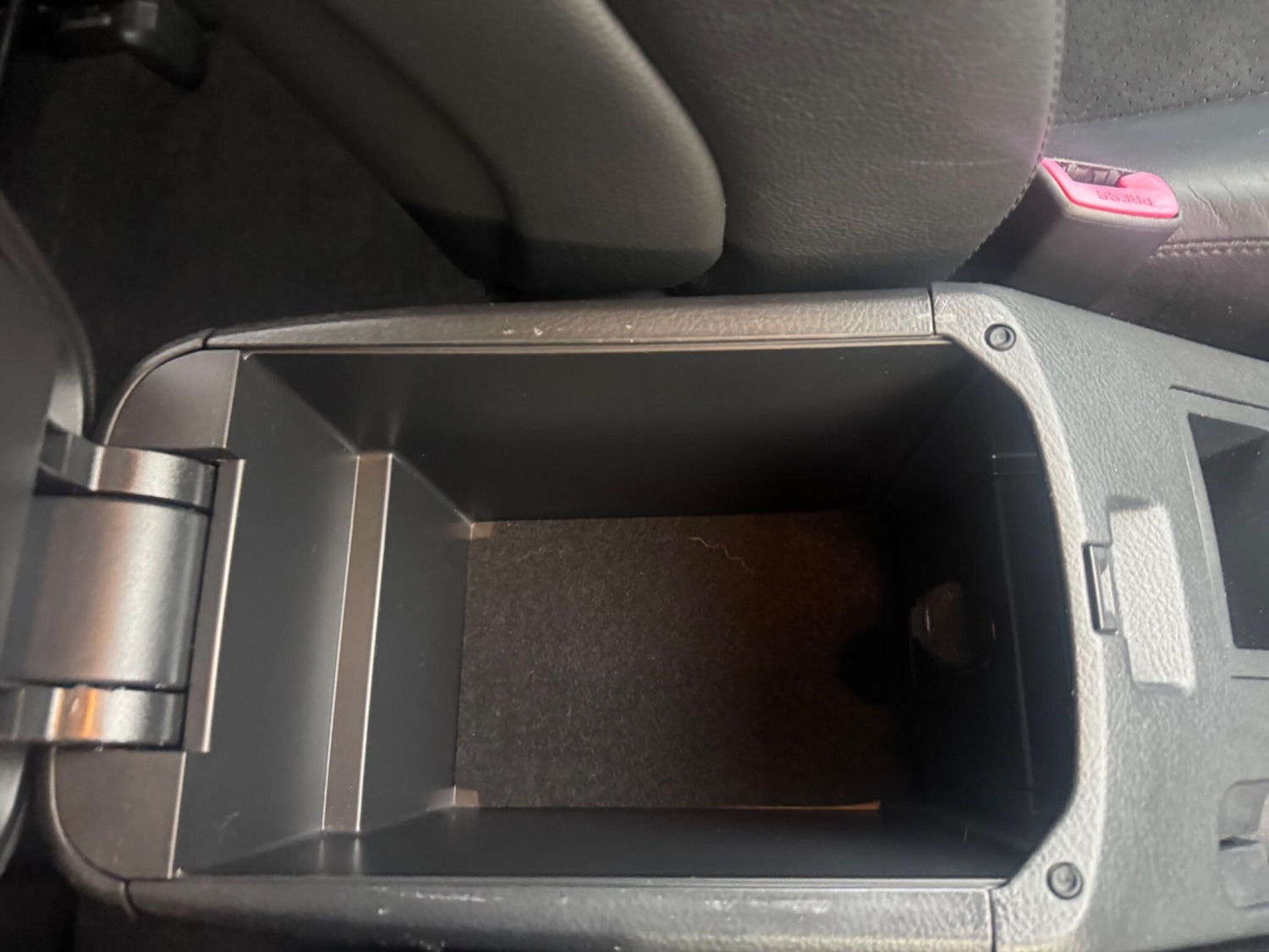 Used Toyota RAV4 2011 for sale - 76786641: Photo 42