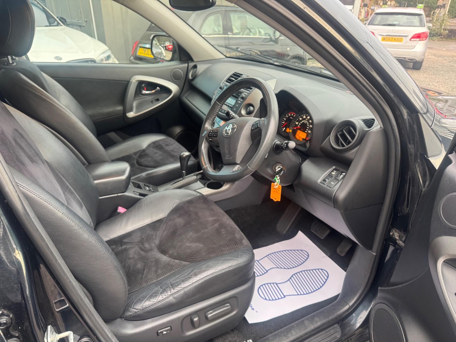 Used Toyota RAV4 2011 for sale - 76786641: Photo 45