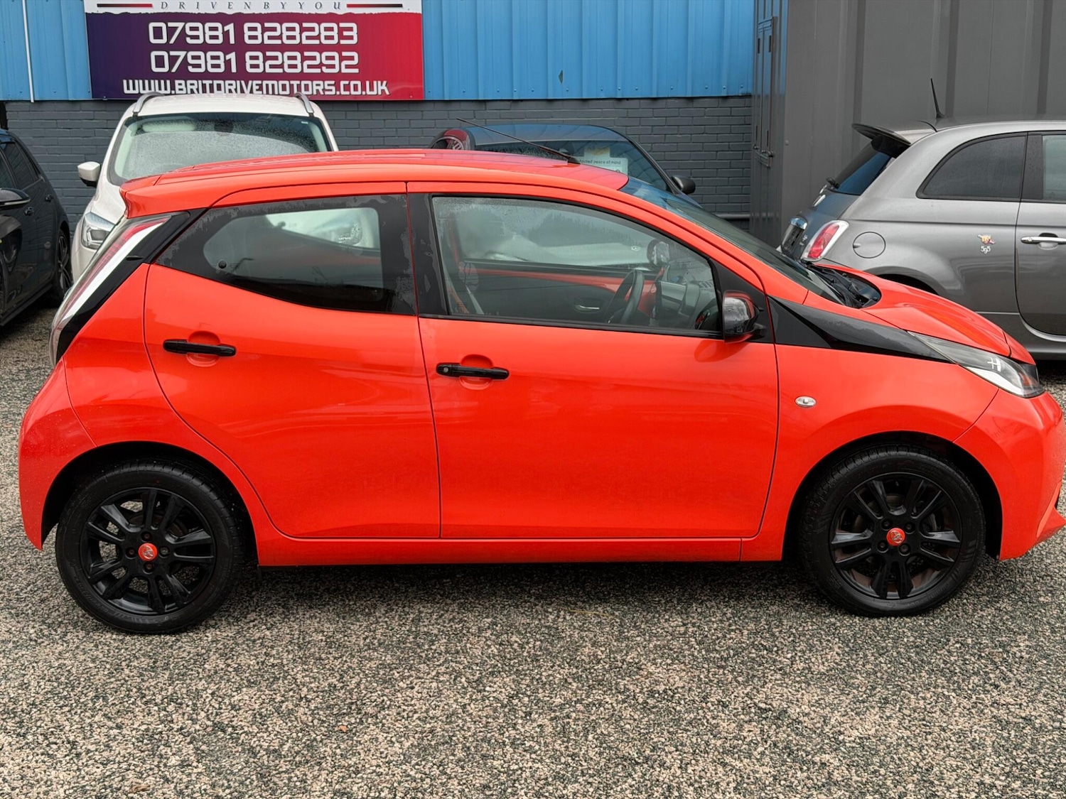 Used Toyota AYGO 2015 for sale - 77396336: Photo 14