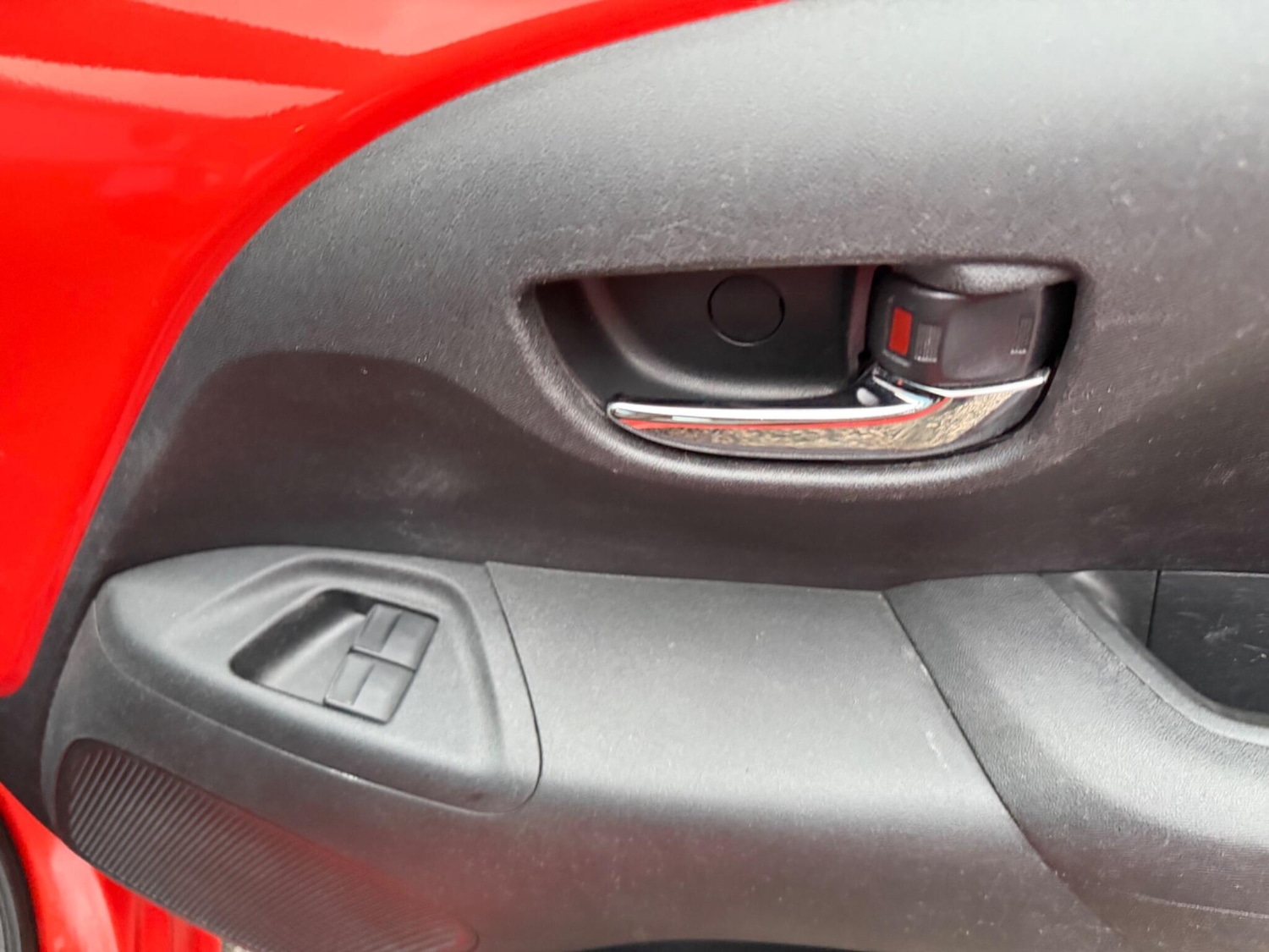 Used Toyota AYGO 2015 for sale - 77396336: Photo 24